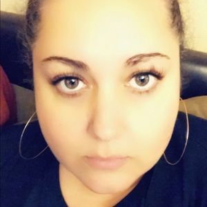 Meet your Posher, Andreia